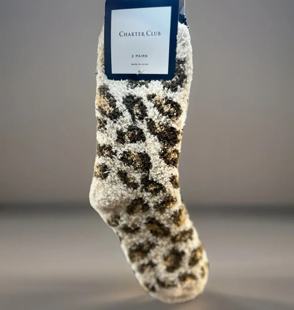 Charter Club 2 Pair Fuzzy Leopard Crew Socks Womens 6-10 NWT Cozy 1233